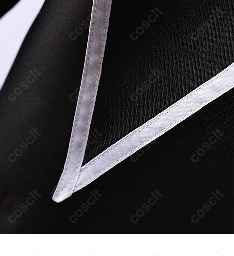 日奈森あむ ジョーカー制服のケープ装飾詳細。エッジのステッチと留め具の質感を確認できるアップ。