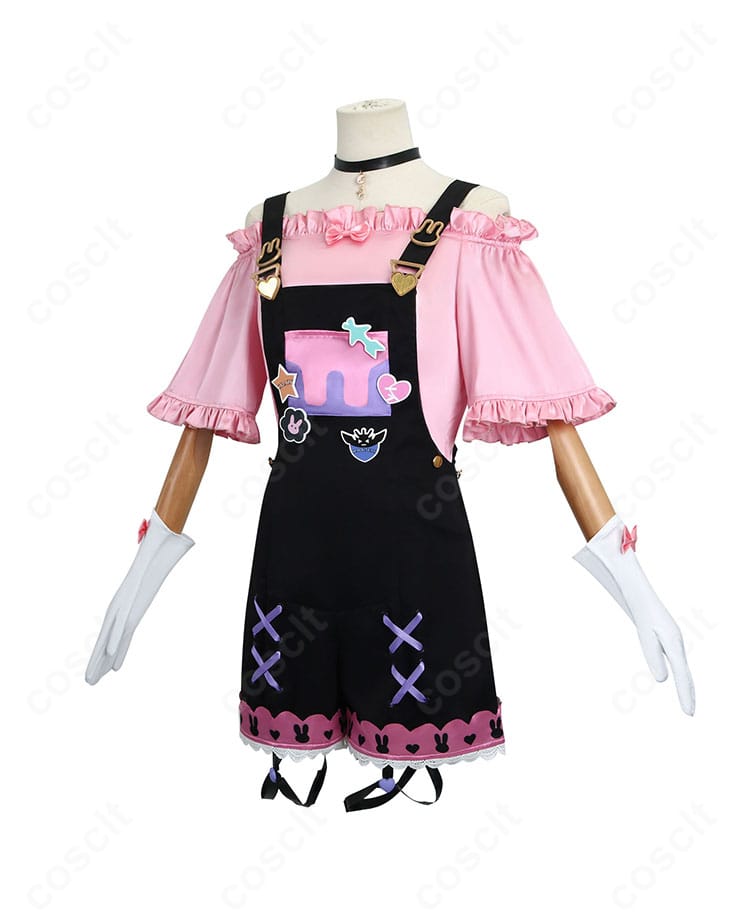 衣装側面。ストラップのラインやサイドの装飾、フィット感が確認できる画像。