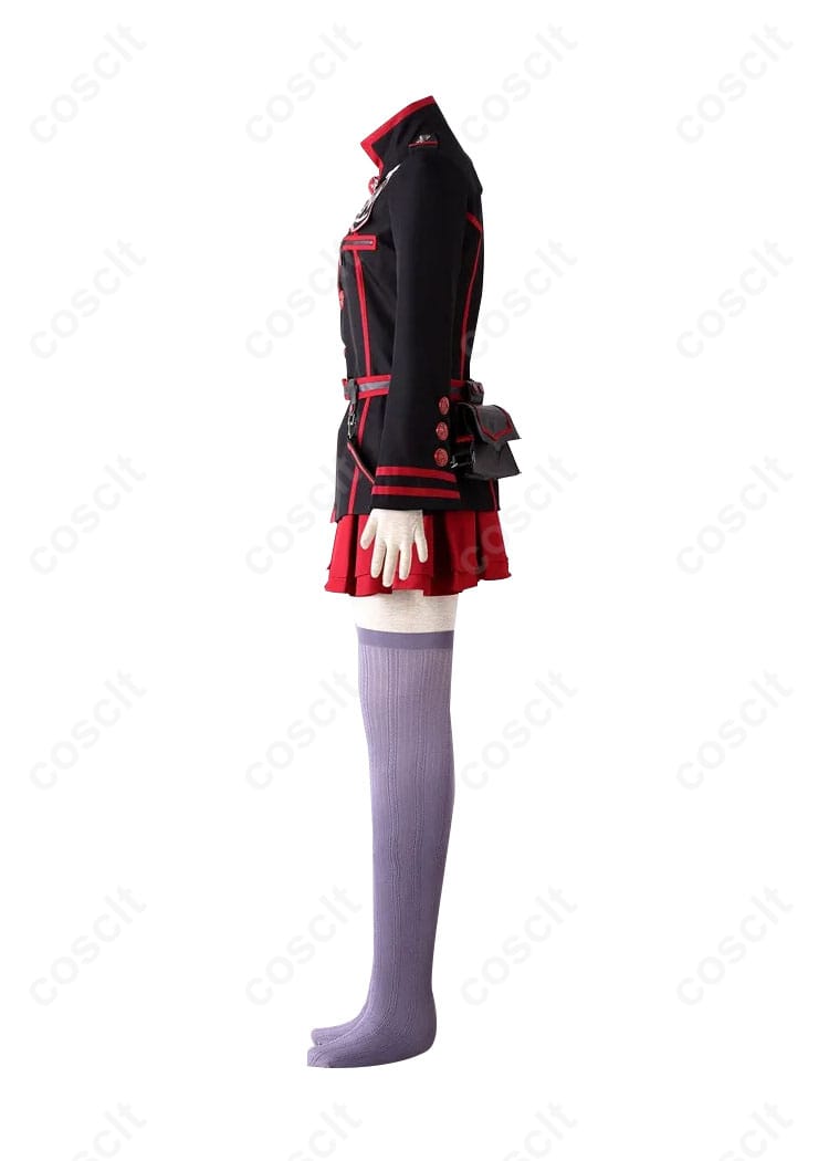 リナリー・リーのコスプレ衣装左側画像。コスプレ衣装の特徴的なデザインがわかるショット。
