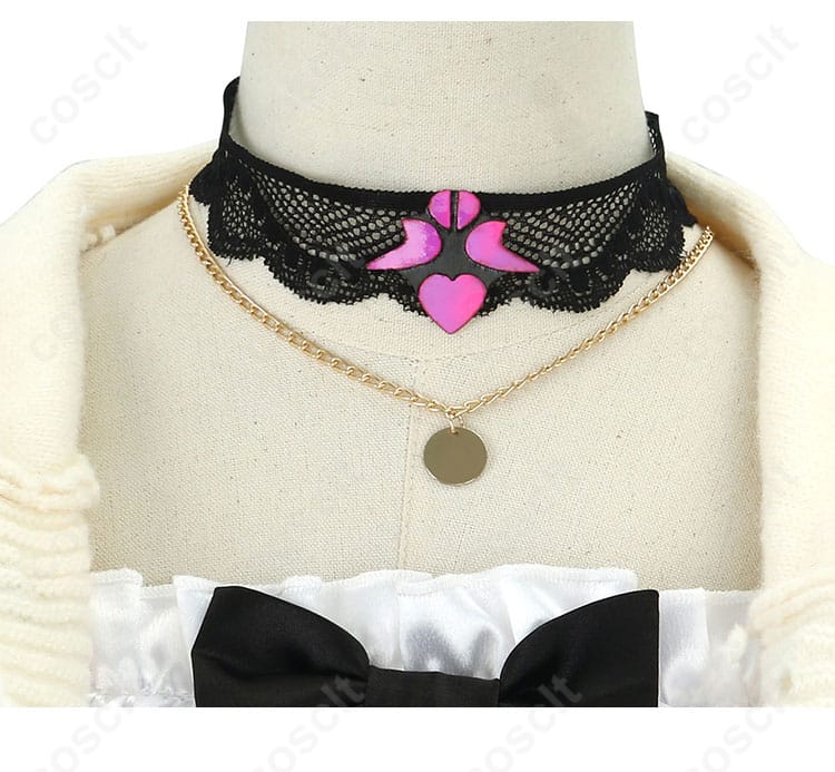 アイリス（IRyS）の私服衣装の首元装飾の詳細。エレガントで精緻なデザイン。