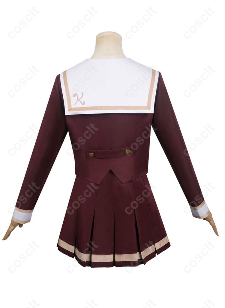黄前久美子 コスプレ衣装 背面からの画像。背中のデザインが特徴的な黄前久美子の制服コスプレ。