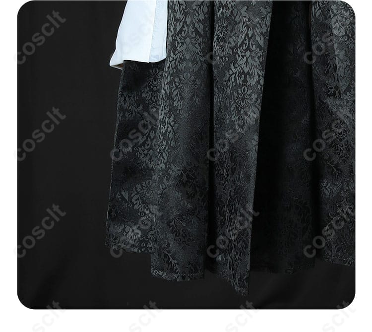 服装の下衣部分の装飾細部画像。細かいディテールが特徴です。