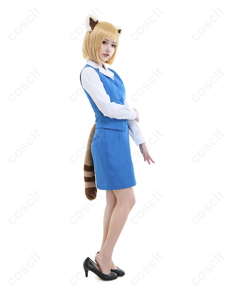 アグレッシブ烈子の烈子（レッサーパンダ）がコスプレ衣装を着た右側画像。衣装の立体感が見える角度。