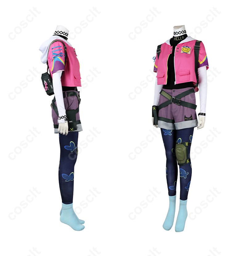 クローヴコスプレ衣装の右側面画像。細部までしっかりとしたデザインです。