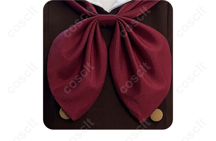黄前久美子のコスプレ衣装の領結装飾の詳細。細かな刺繍やデザインがリアルな再現を提供。