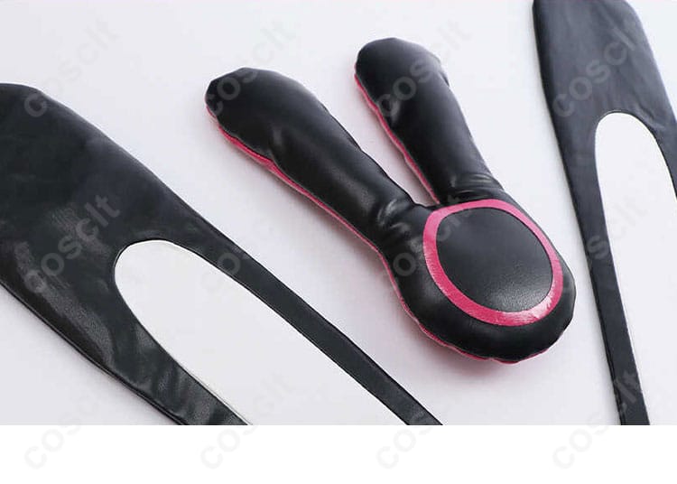 初音ミク バニーコスプレ衣装の髪飾りとアクセサリー。全体のコスプレスタイルを完璧に演出。