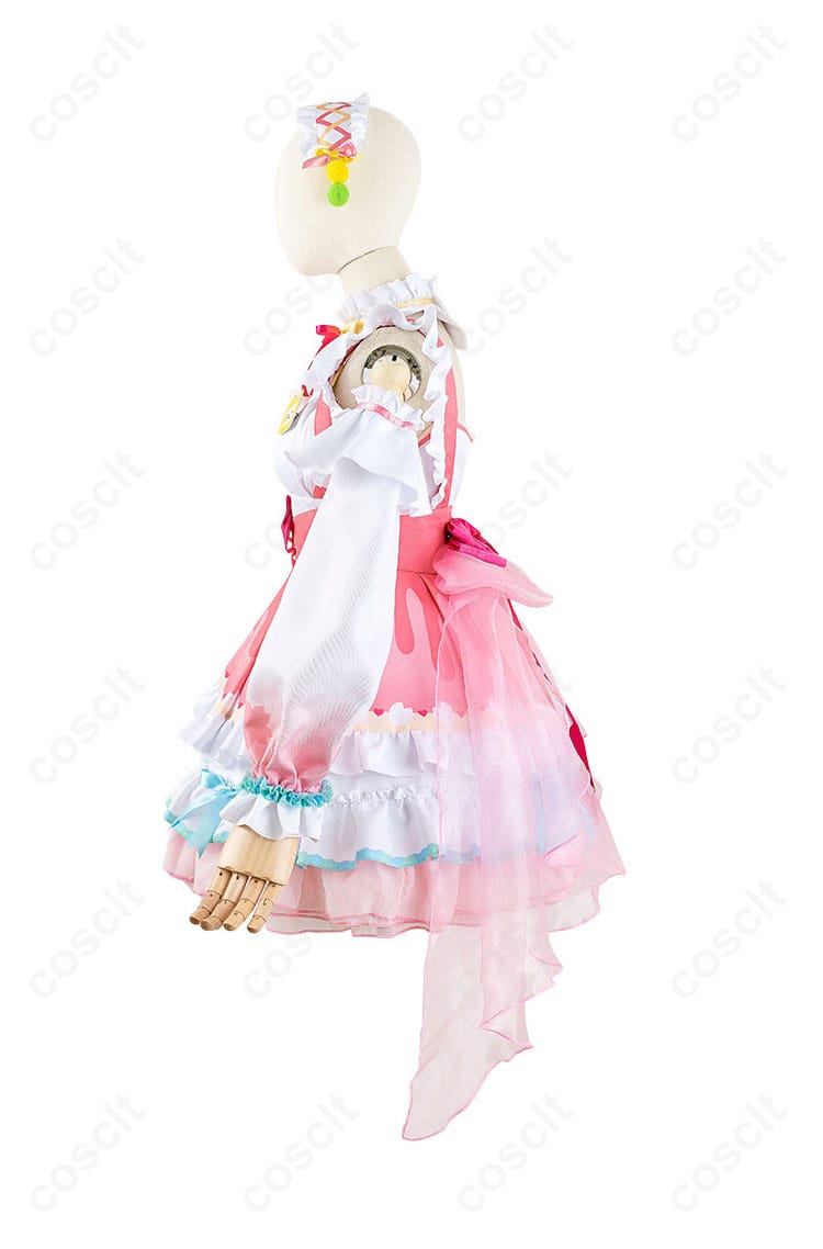 服装左側の装飾ディテールとリボンのコスプレ衣装画像