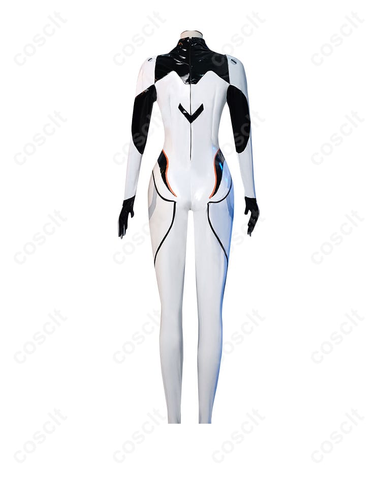 ホタルのコスプレ衣装の背面画像。パイロットスーツのディテールがしっかり表現された背面デザイン。