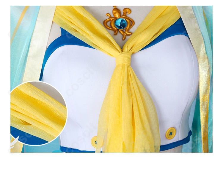 領巾装飾の細部。コスプレ衣装の華やかな領巾装飾のクローズアップ画像です。