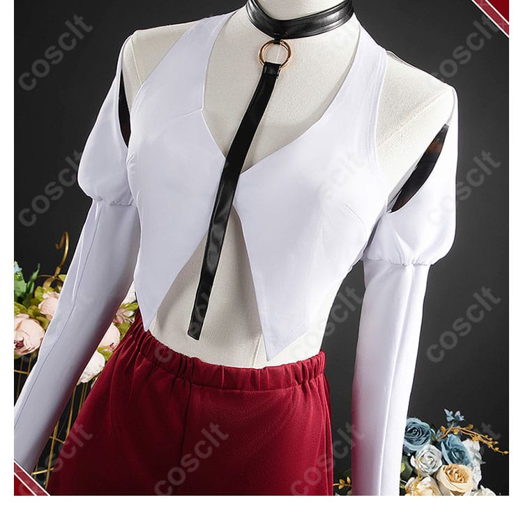 内搭服装ネックレスディテール。コスプレ衣装の繊細な内装ディテール。コスプレ衣装。