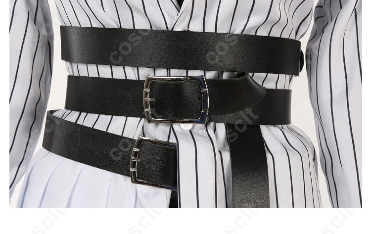 腰ベルトの装飾の詳細画像。コスプレ衣装のクオリティ