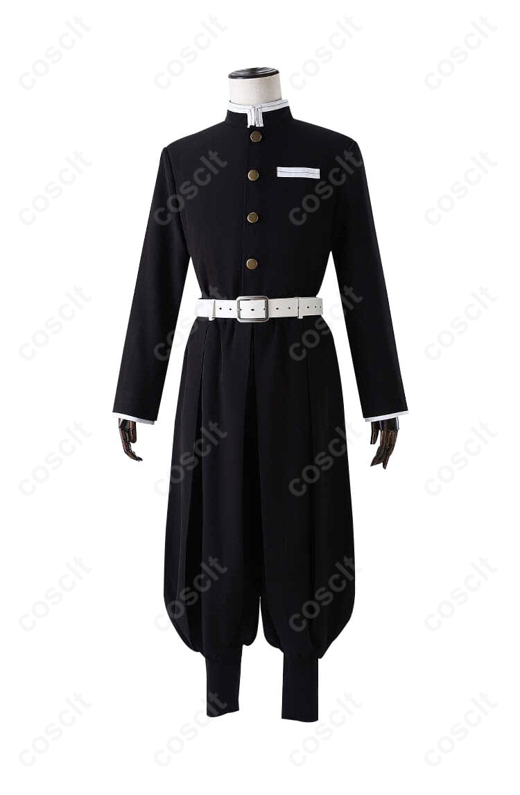 内側の服の正面ディテール。コスプレ衣装に必要なすべての細部が美しく再現されています。