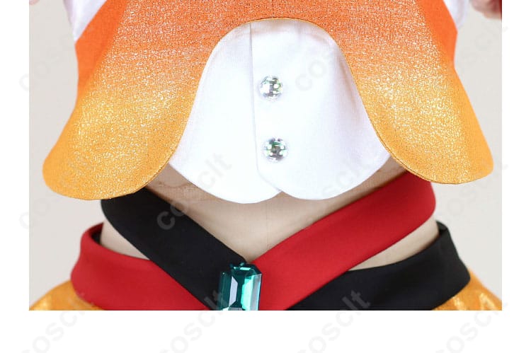 セレナのコスプレ衣装、腰間の装飾。ディテールにこだわり、ゲームやアニメの再現度が高い。