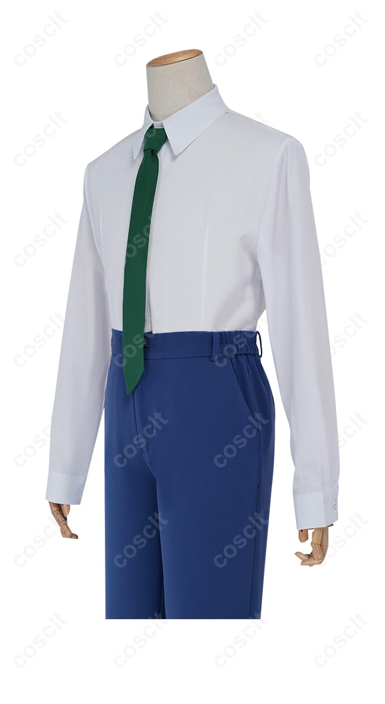 工藤新一の内搭シャツとネクタイのディテール。制服の中身も細部まで忠実に再現。