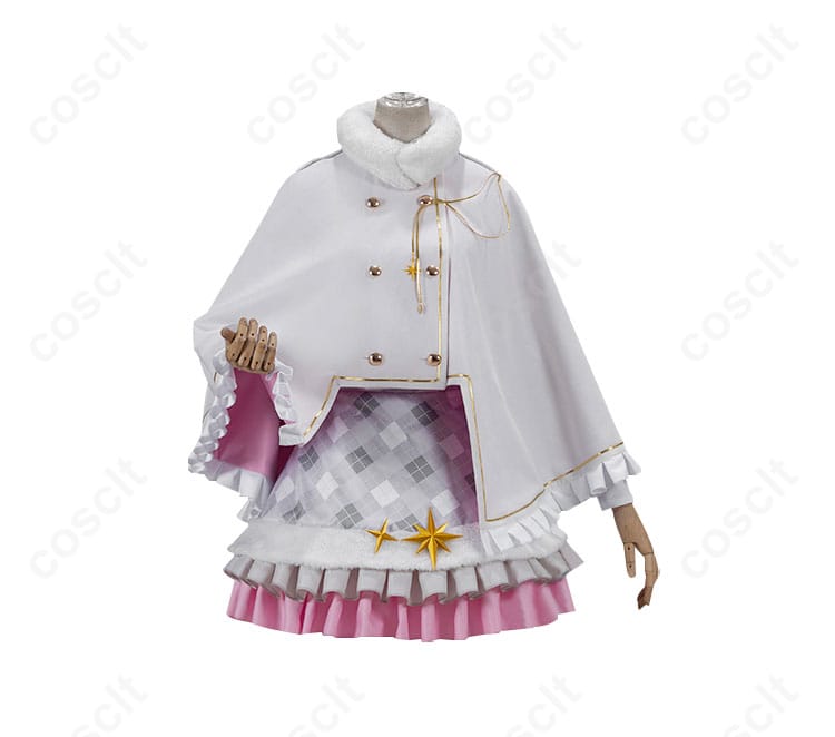 アイカツ！ 星宮いちご コスプレ衣装 ホワイトポンチョの正面画像。スヌードやスカート、ポンチョの美しい仕上がりを確認。