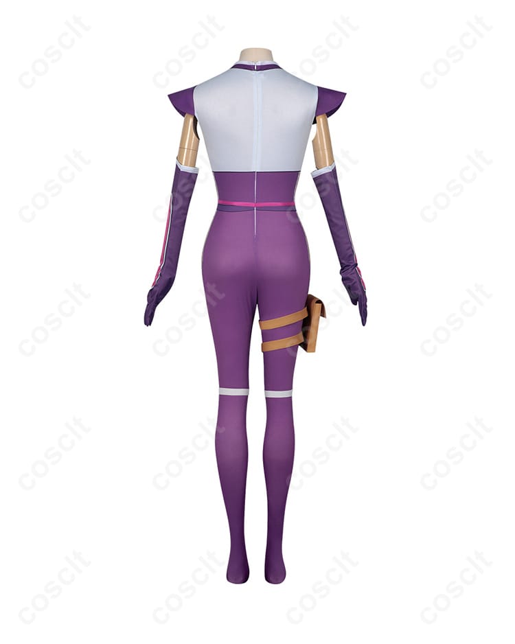 ニートくノ一 百地彩夢 コスプレ衣装 背面画像。背中のデザインまで細かく再現されたコスプレ衣装。