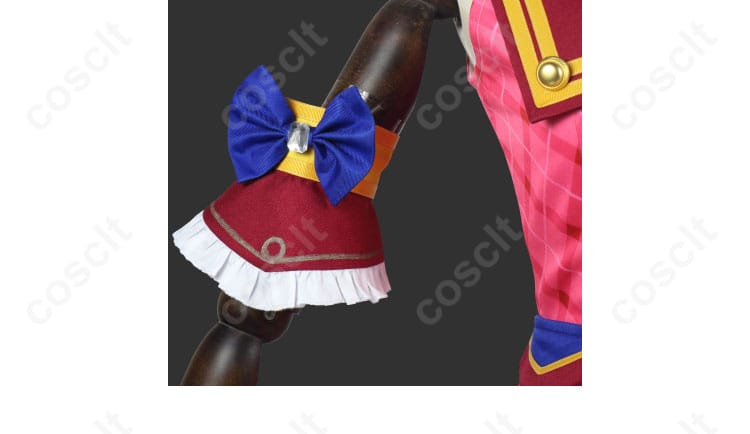 アイカツ！大空あかりのコスプレ衣装の肩装飾。アクセントとなるデザインが特徴。