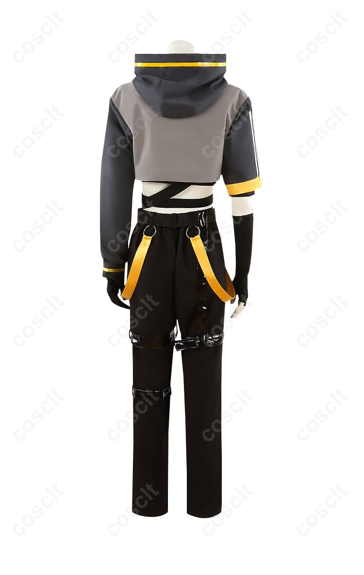 商品背面のコスプレ衣装。背面も完璧に再現された、原神の空（そら）コスプレ衣装。
