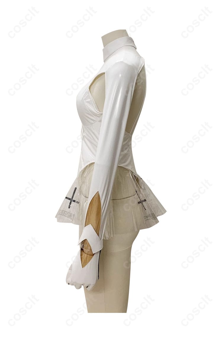 勝利の女神NIKKE シンデレラ コスプレ衣装 白色レオタードの左側面画像。デザインとフィット感をご覧ください。