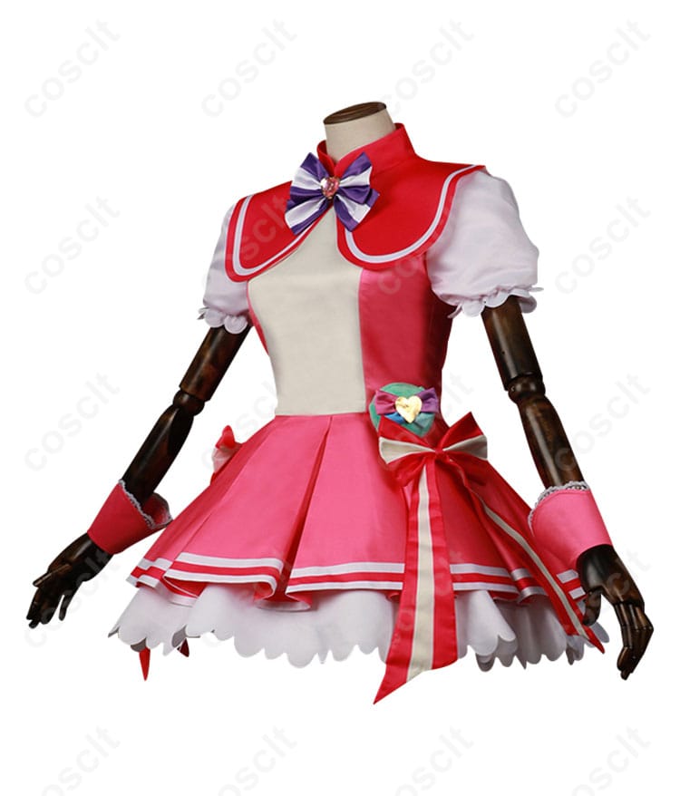 キュアワンダフル コスプレ衣装の側面写真。細部まで精密に作り込まれた衣装のシルエットが特徴。コスプレイベントに最適な一着。