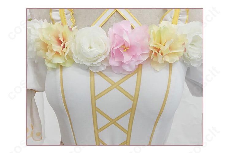 ラブライブ！スクフェス 矢澤にこのコスプレ衣装 服の装飾細部。花柄刺繍とビーズ装飾が際立つデザインです。