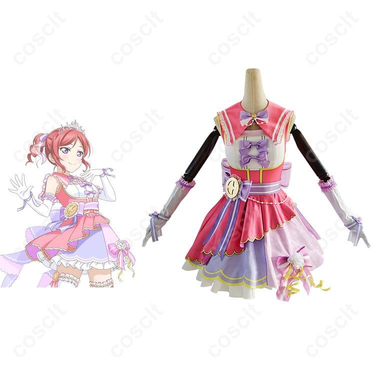 西木野真姫 コスプレ衣装 正面とキャラクターのコスプレシーン。ラブライブ！スクフェスのカウントダウンライブ編 新年の誓い。
