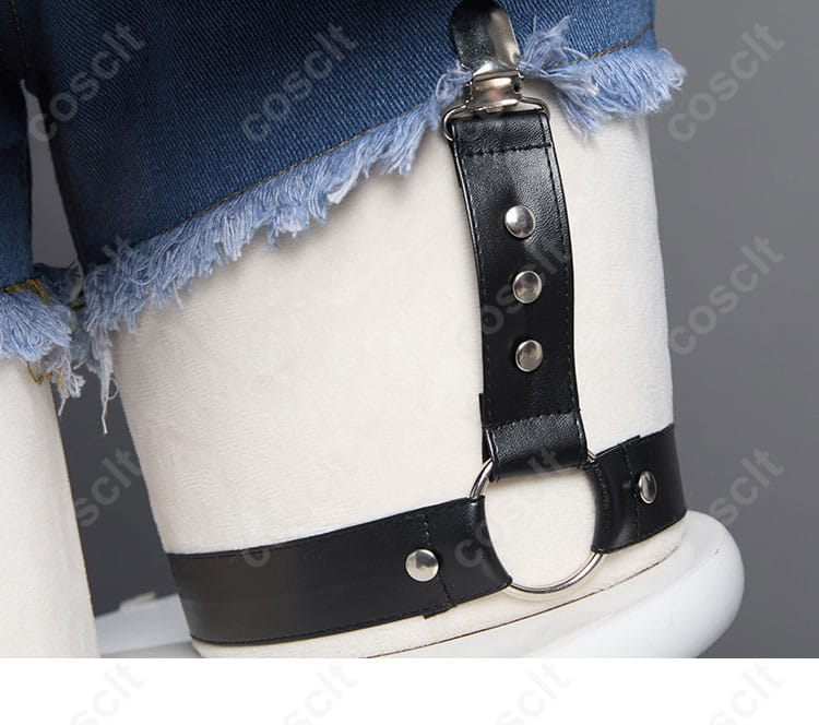 パンツ部分装飾詳細画像 - 小豆沢こはねコスプレ衣装のパンツに施された装飾をクローズアップ。