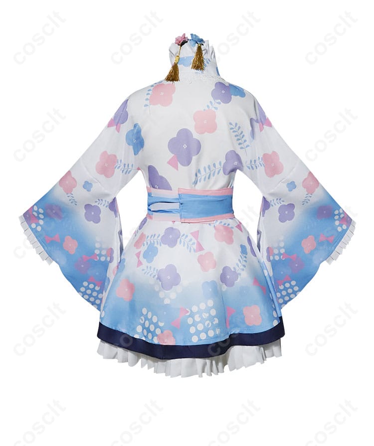 天宮こころ新衣装和服の背面。腰飾りと帯の美しいディテールが特徴。