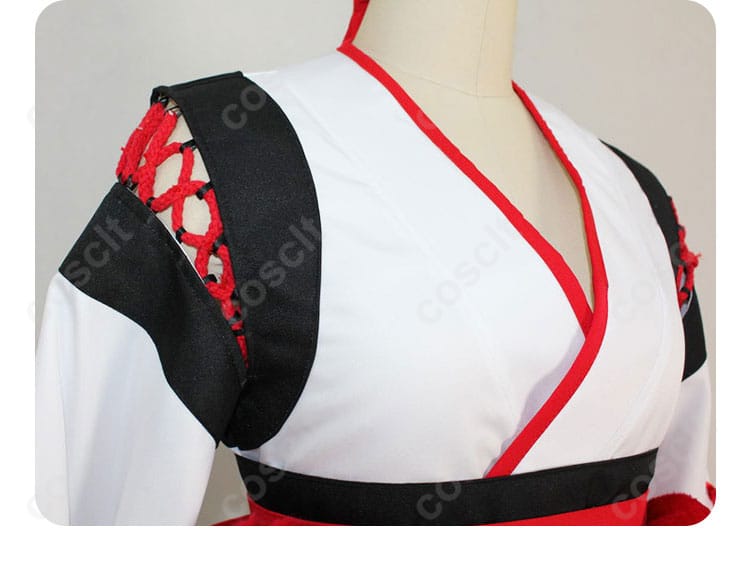 射命丸文 コスプレ衣装 衣襟の装飾部分の細部。精密な刺繍とデザインが美しく表現されています。