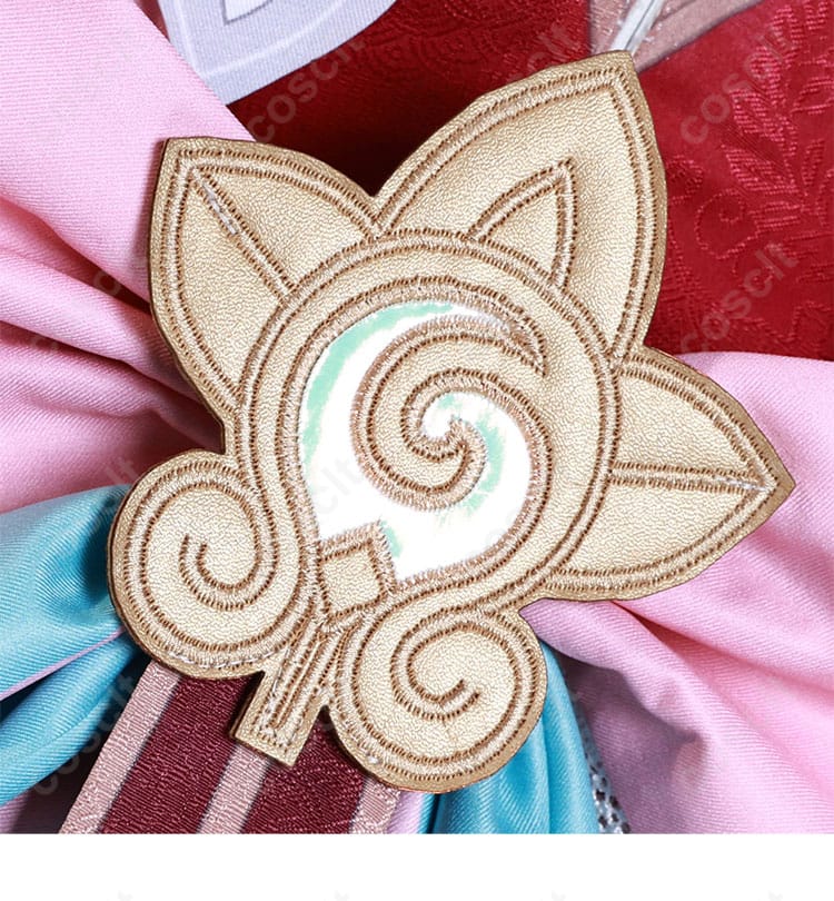 ヒアンシー コスプレ衣装の背飾りの細部。キャラクターの独特なデザインを再現した美しい装飾。