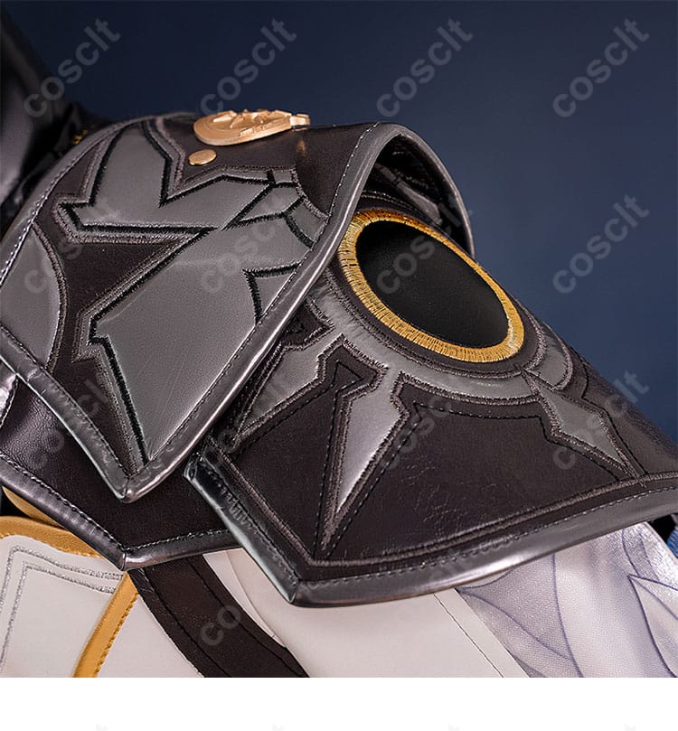 商品背面のコスプレ衣装。ファイノンの背面デザインと特徴を見逃さないで！