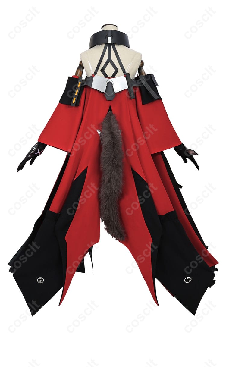 アクナイ ギルベルタ コスプレ衣装 背面全体ショット｜シルエットまで完璧