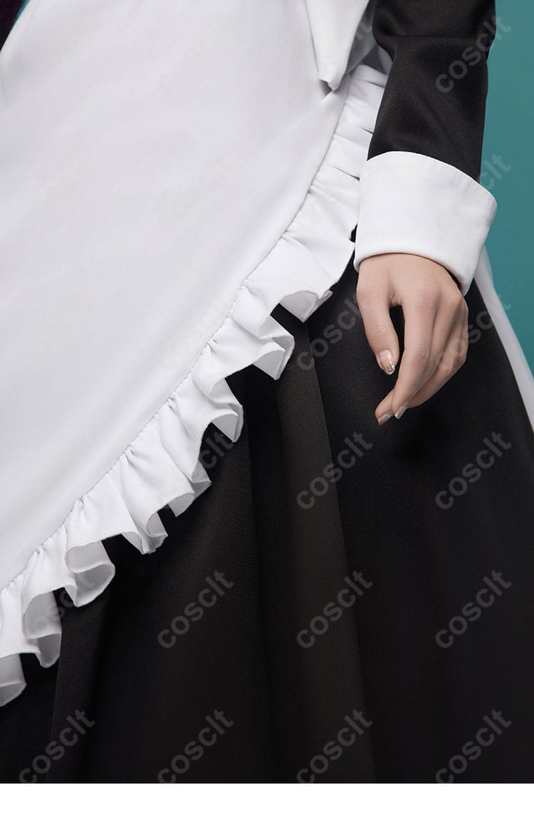 古見硝子 メイド服 コスプレ衣装の袖部分の装飾。美しいレースとボタンが特徴的。