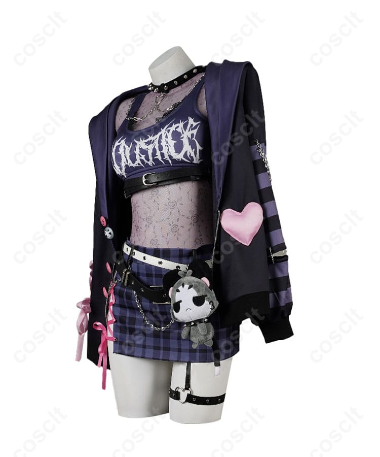 ラオーラ・パンテーラの私服コスプレ衣装の側面画像。シルエットの美しさが際立つ。