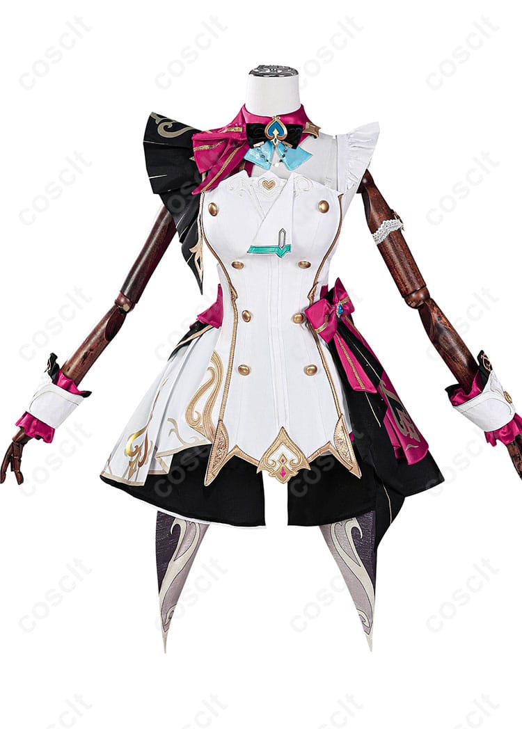エスコフィエコスプレ衣装の前面デザイン。細部まで忠実に再現されたエスコフィエの特徴的な衣装。
