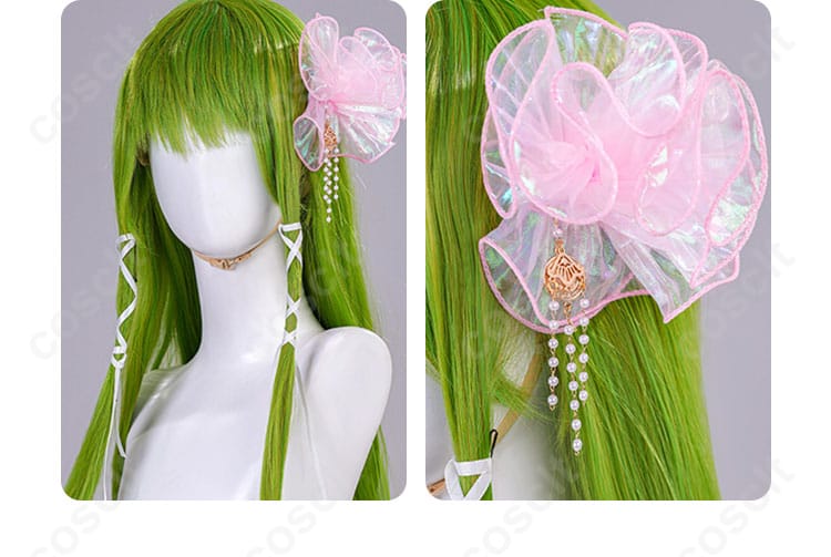 C.C. コスプレ衣装に合わせた髪飾りのディテール。美しい装飾がキャラクターの魅力を増す。