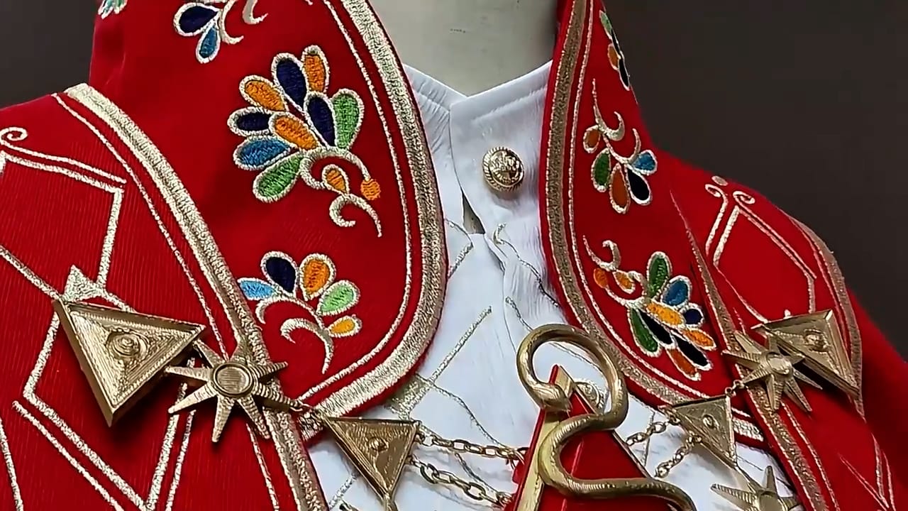 第五人格 夜の番人イタカ 賢者の石 コスプレ衣装がCOSCLTから登場！高再現度＆快適な着心地でイベントや撮影に最適。送料無料・返品無料対応。今すぐ詳細を確認して、お気に入りのキャラに変身しよう！